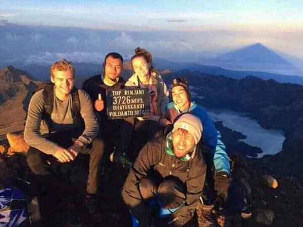 SUMMIT RINJANI